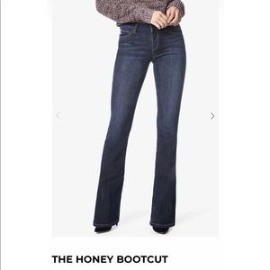 Joe’s Jeans 24 Honey Curvy Bootcut